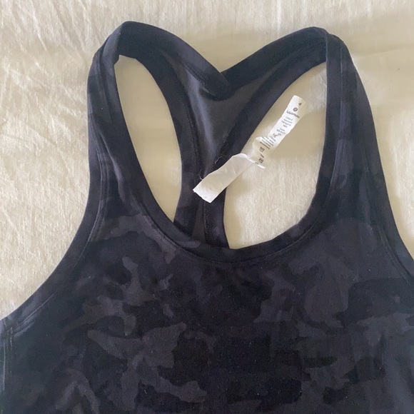 Lululemon tank - Picture 2 of 2